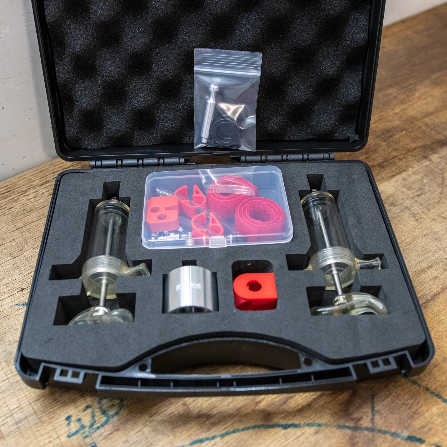 Entlueftungskoffer-Bleedkit-Entlueftungskit-Mineraloel-5_1