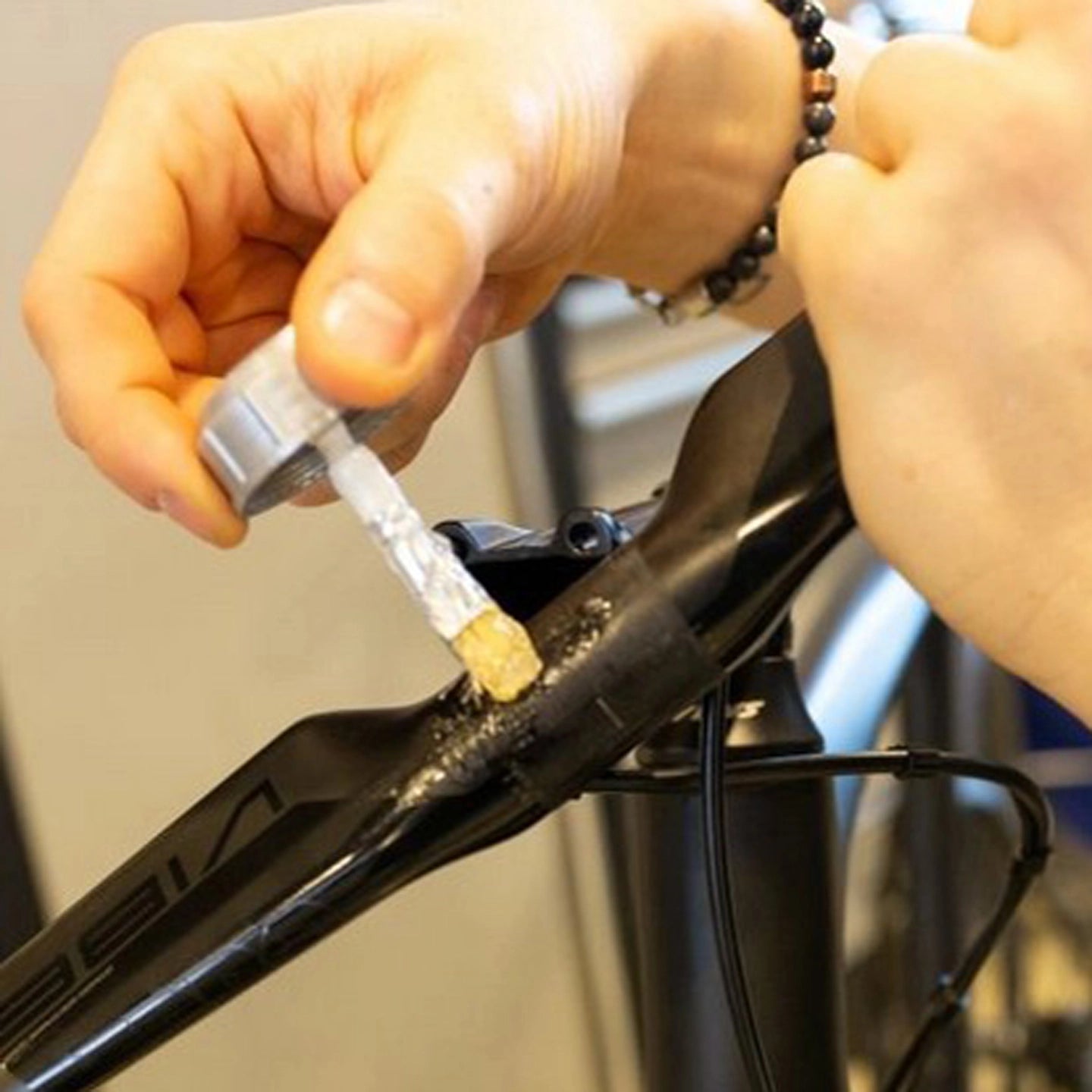 MOTOREX_Montagepaste_CARBON_PASTE_3