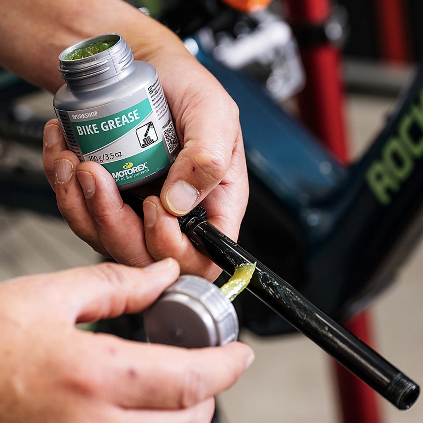 MOTOREX_Schmiermittel_BIKE_GREASE_2