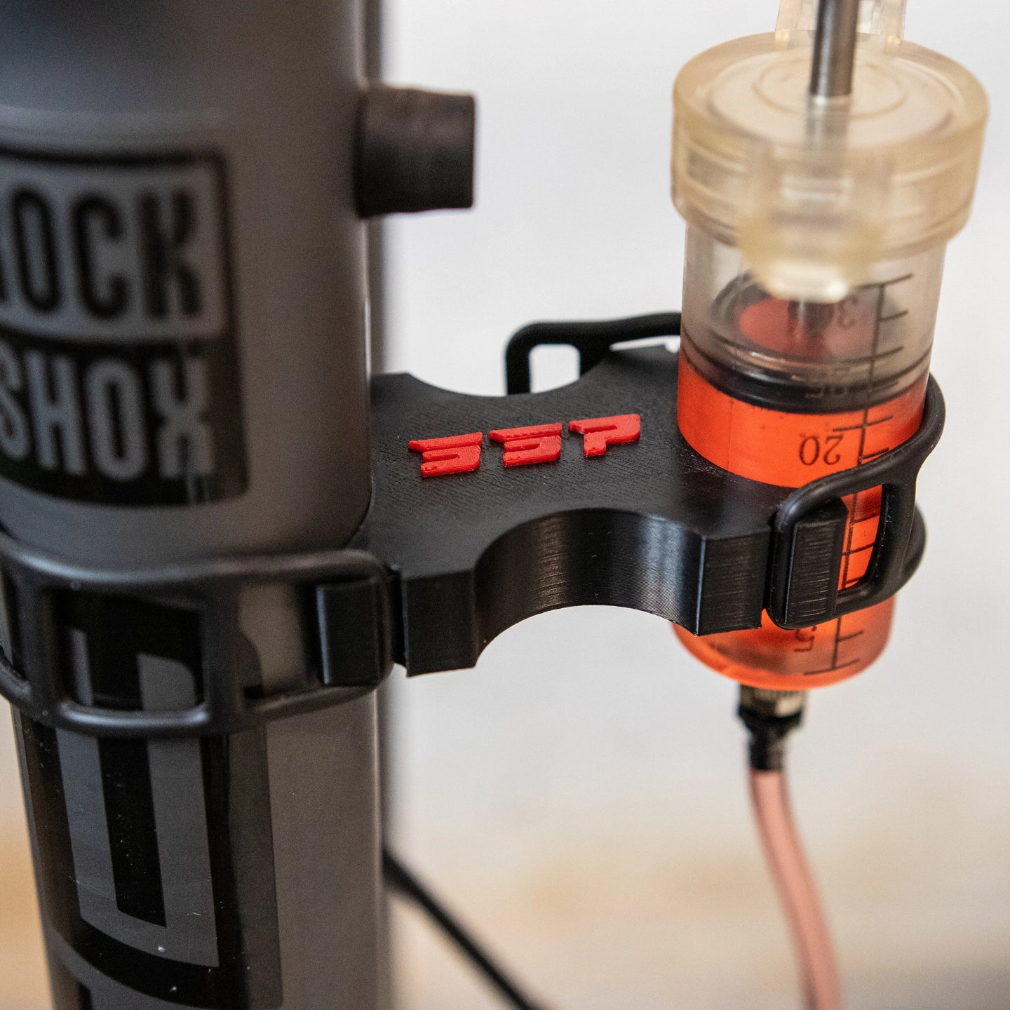 spritzenhalter_entlueften_Bleedkit_3