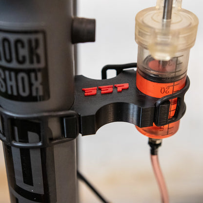 spritzenhalter_entlueften_Bleedkit_3